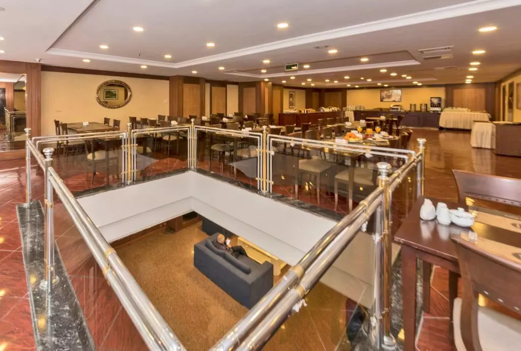 hotel lion istanbul_shabavizparvaz_16.jpg